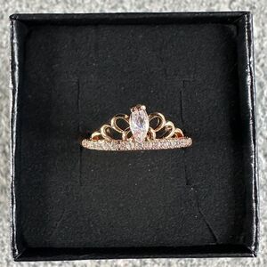 NWB Rose Gold Plated Dainty Tiara Crown Ring w/ CZ Stones Size 9